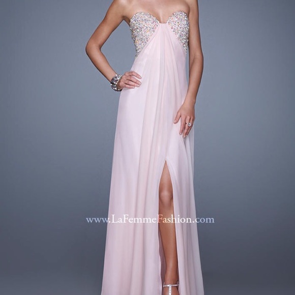 La femme long pink prom dress - Picture 3 of 4